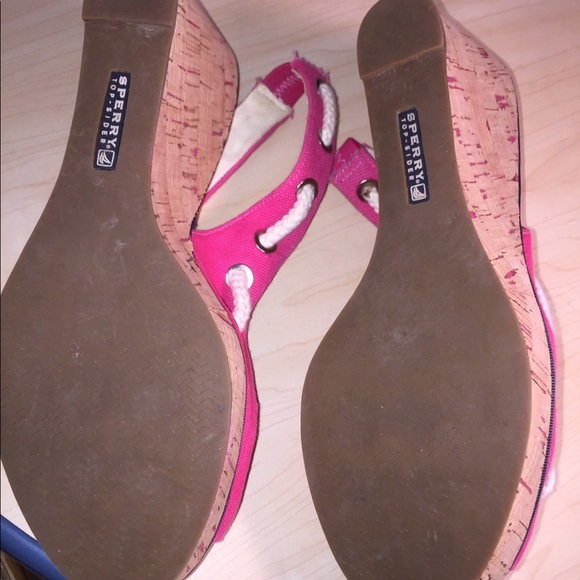 𝅺Pink sperry top sider wedge sandals size 8. - Picture 4 of 4